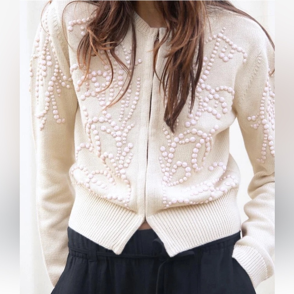 🔥⭐️🔥NWT Zara Women's Cream Knit Cardigan. Size Small